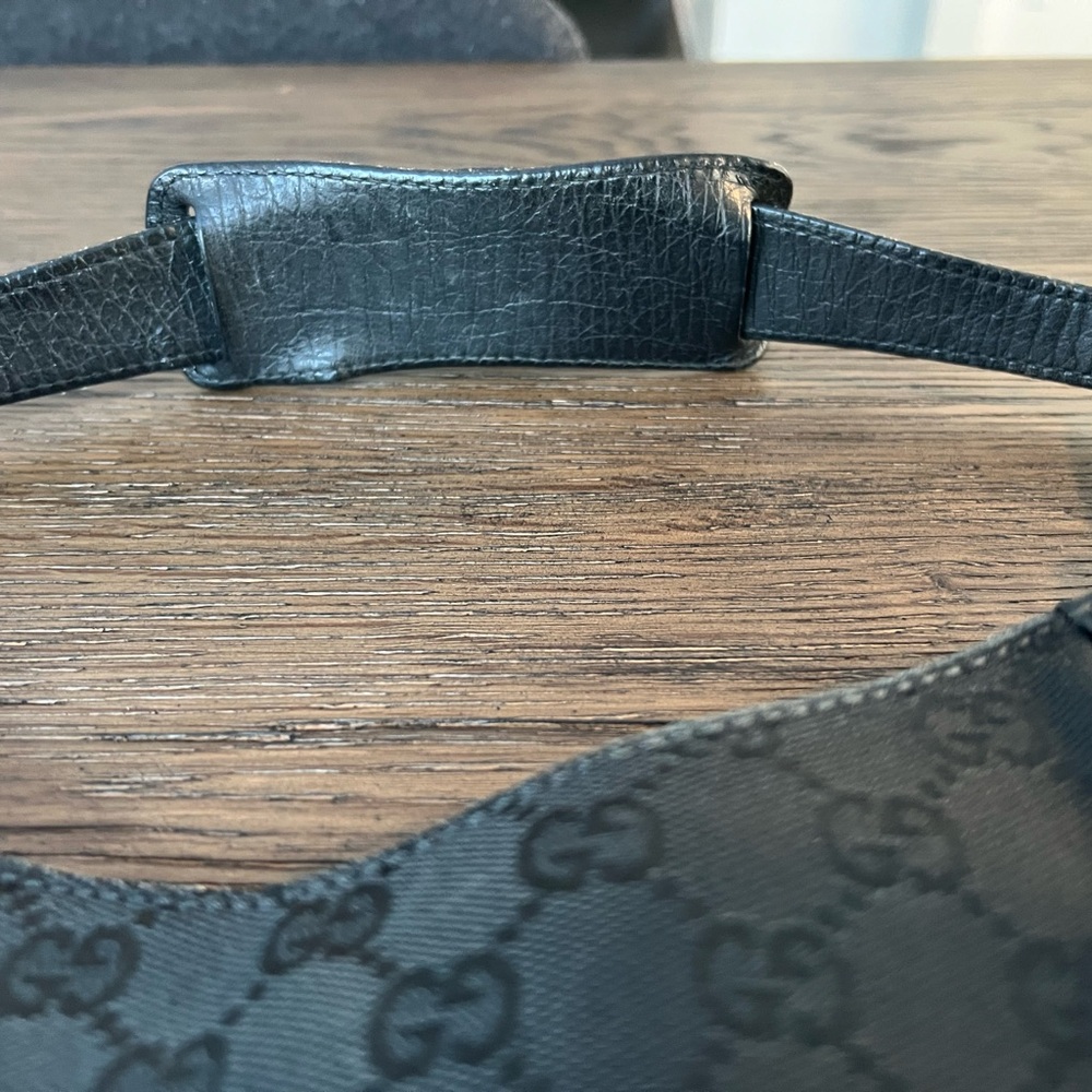 Gucci Hassler Hobo Bag - Picture 8 of 13